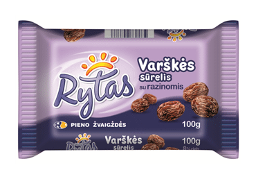 varškės sūrelis su razinomis be glaisto